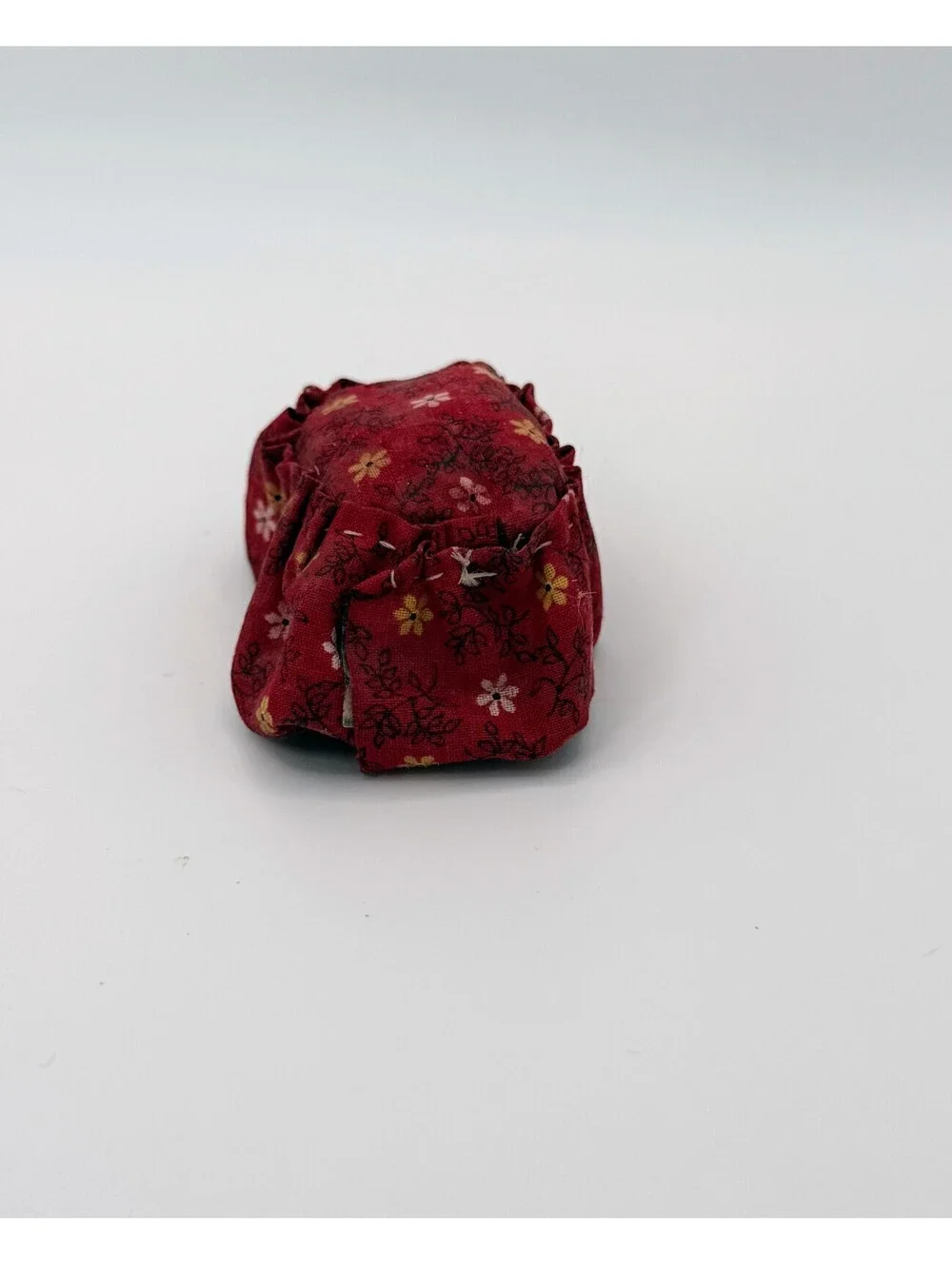 1:12 Scale Vintage 1960s Handmade Dollhouse Ottoman Red Floral Calico Footstool